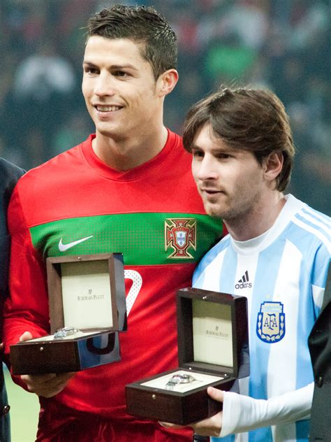 ronaldo vs messi picture